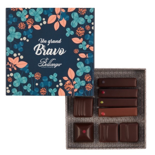 Boite de 09 chocolats avec fourreau bleu "un grand bravo"